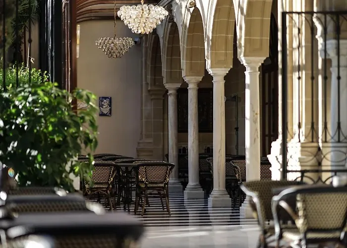 Отель Casa Palacio Maria Luisa